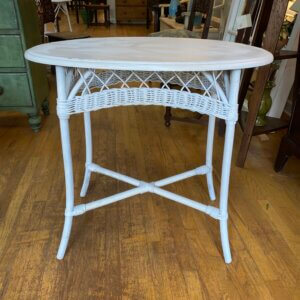 Oval wicker table #30