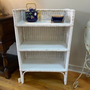 Wicker shelf #42