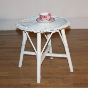 Small Bar Harbor wicker side table c1910 #KN116