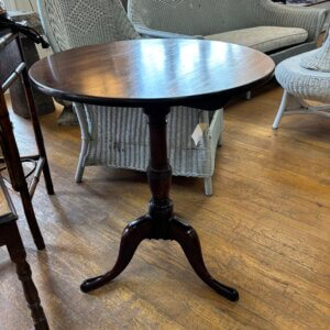 Km133 English Tilt-top Table c1850