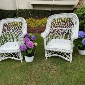 KN202 Pair of Bar HarborWicker Chairs