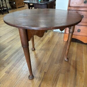 KN102. -  English Oak Pad Foot Cricket Table